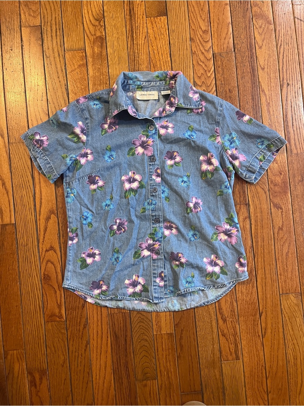 Women’s vintage Floral Denim Button up Outdoor Gardening T-Shirt Small